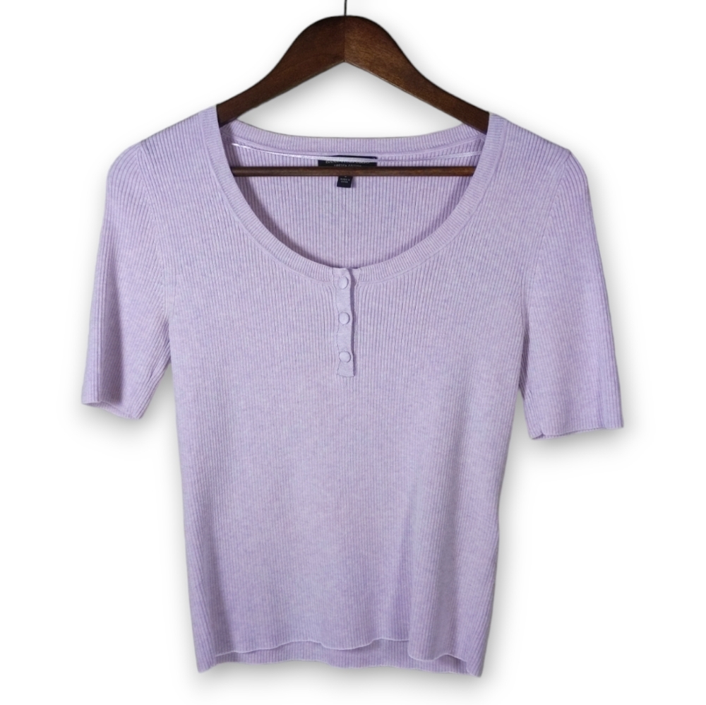 Banana Republic Lilac Button Top Scoop Neck Short Sleeve Shirt
